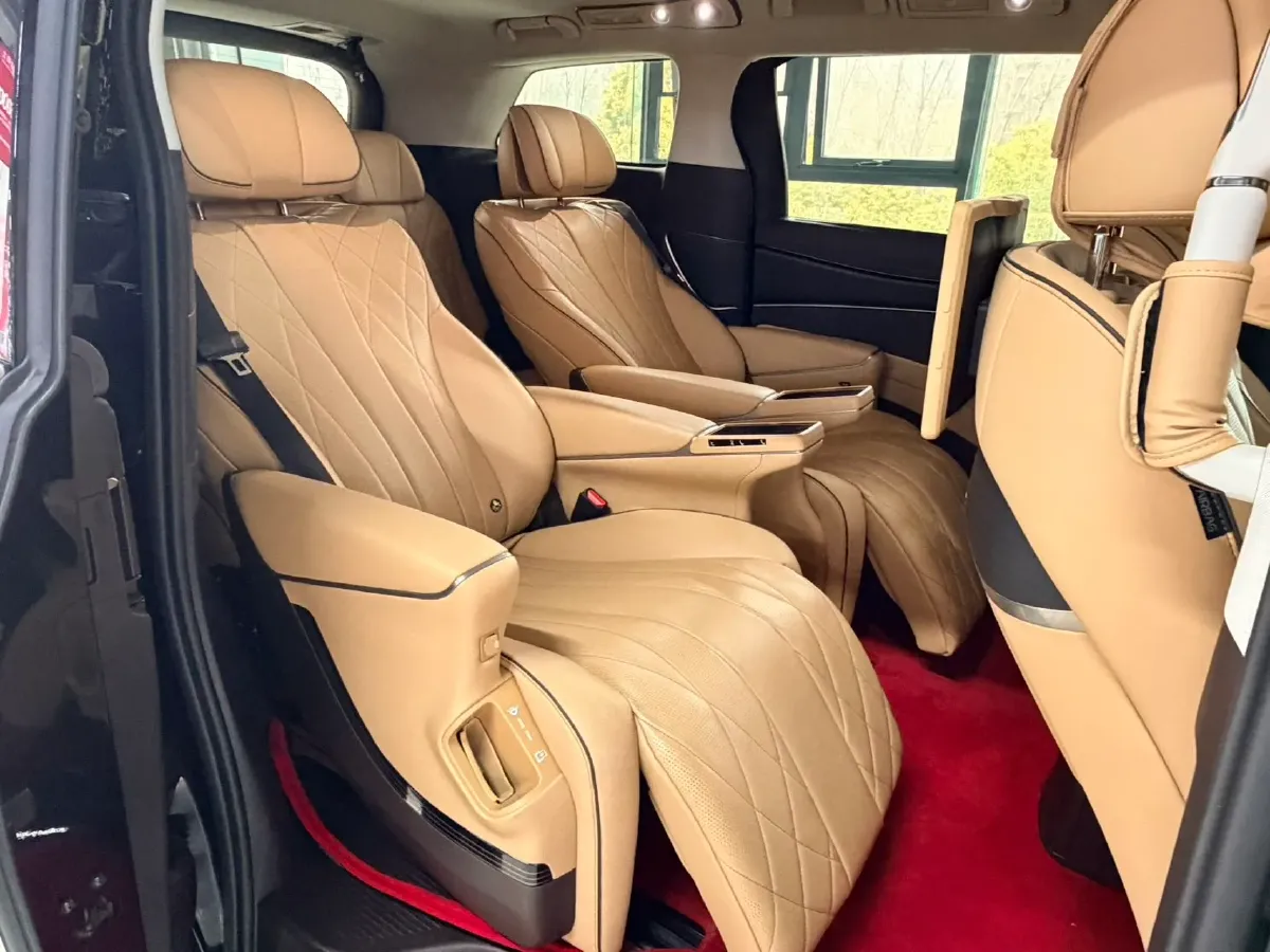 2024 Denza D9 1.5T 139HP L4 E-CVT PHEV 40KWH,autocango,china used car exporter,china ev exporter,chinese used car exporter,chinese used ev exporter