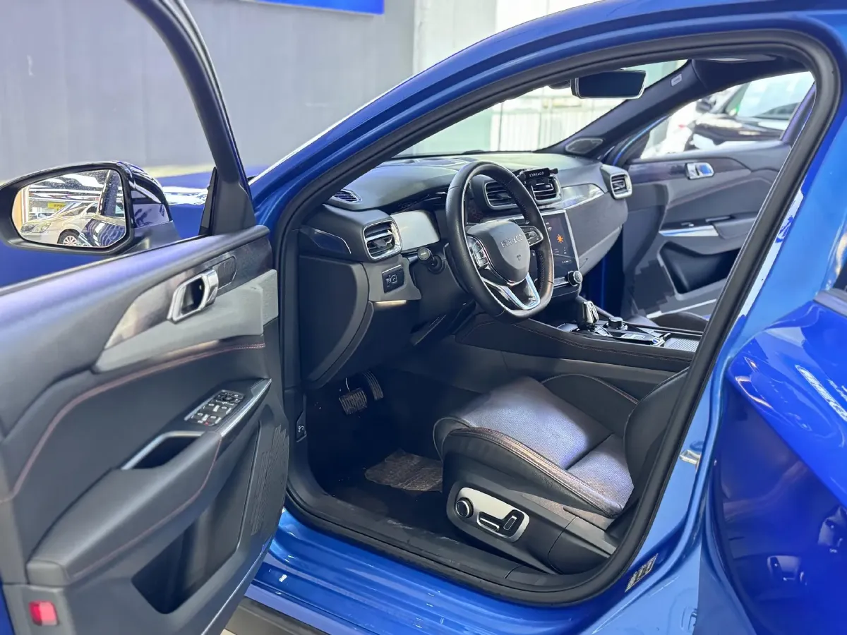 2018 Toyota C-HR 2.0L 171HP L4 CVT,autocango,china used car exporter,china ev exporter,chinese used car exporter,chinese used ev exporter