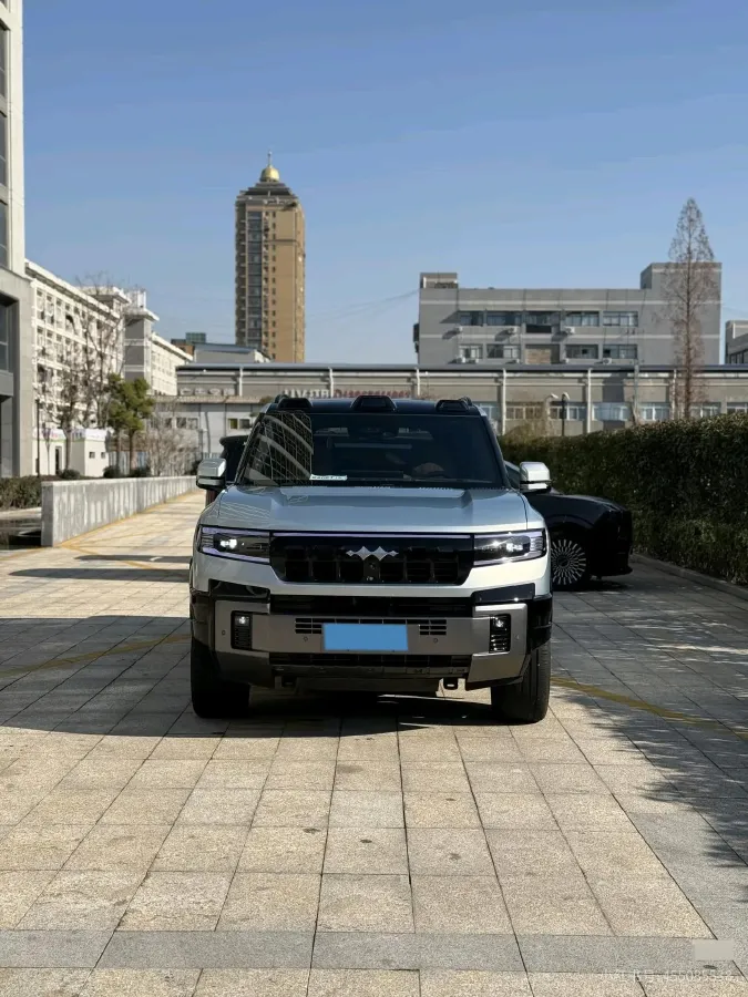 2025 FangChengBao Bao 8 2.0T 245HP L4 E-CVT PHEV 36.8KWH,autocango,china used car exporter,china ev exporter,chinese used car exporter,chinese used ev exporter