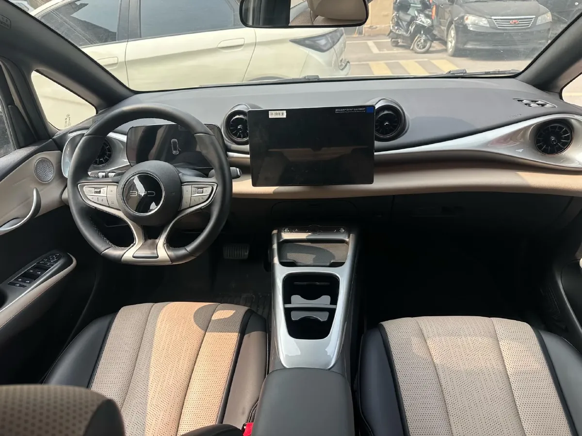 2025 BYD Dolphin BEV 45.12KWH,autocango,china used car exporter,china ev exporter,chinese used car exporter,chinese used ev exporter