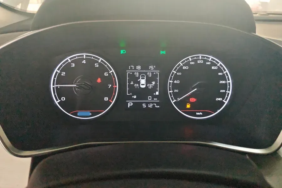 2024 Geely Coolray 1.5T 181HP L4 7DCT,autocango,china used car exporter,china ev exporter,chinese used car exporter,chinese used ev exporter