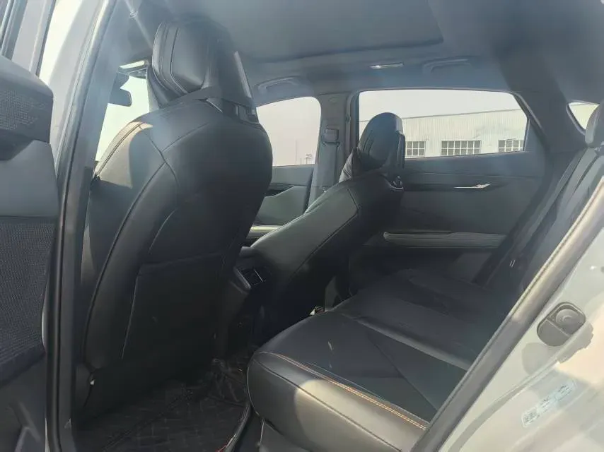 2022 ChangAn UNI-V 1.5T 188HP L4 7DCT,autocango,china used car exporter,china ev exporter,chinese used car exporter,chinese used ev exporter