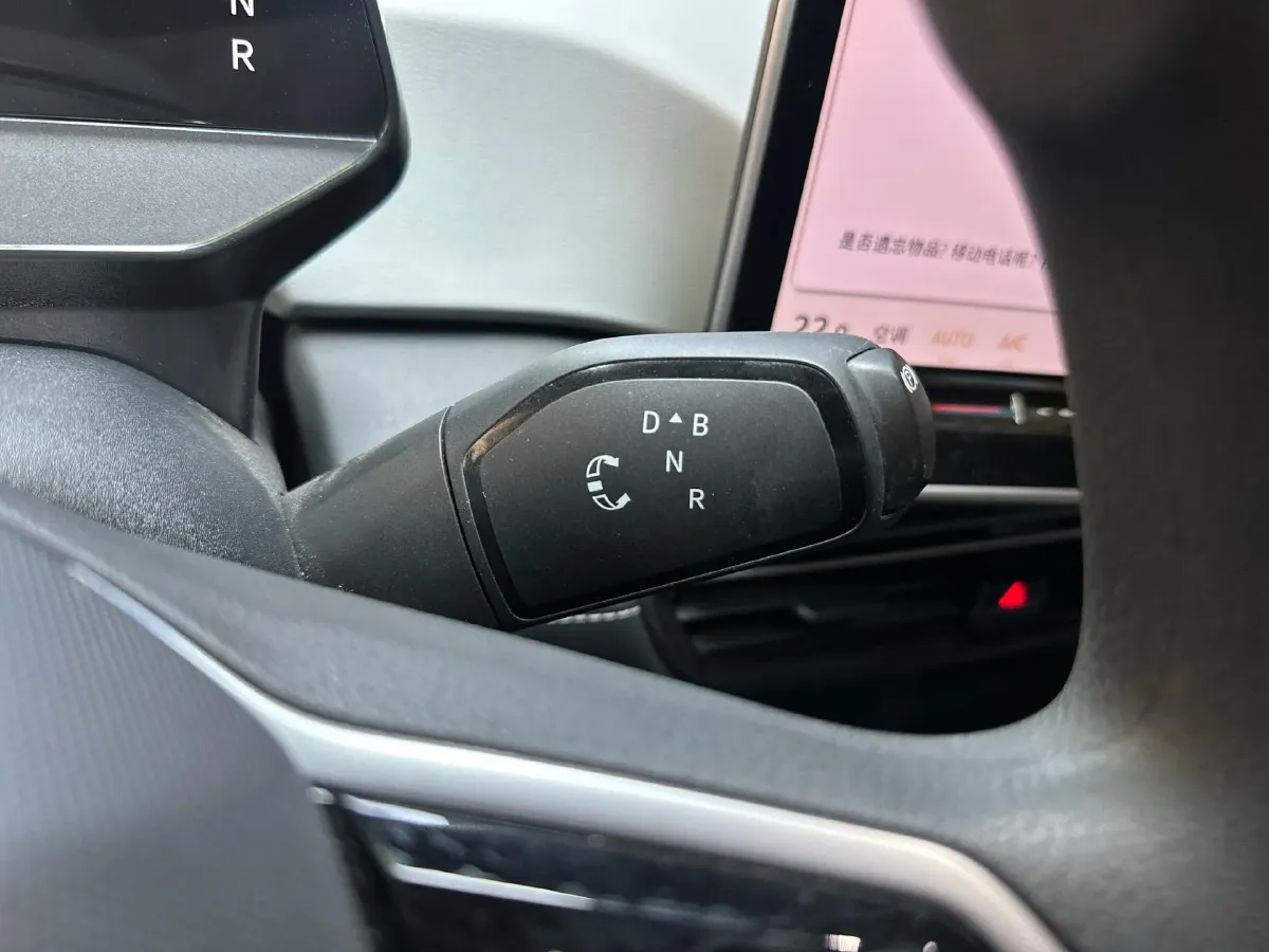 2025 Volkswagen ID.3 BEV 52.8KWH,autocango,china used car exporter,china ev exporter,chinese used car exporter,chinese used ev exporter