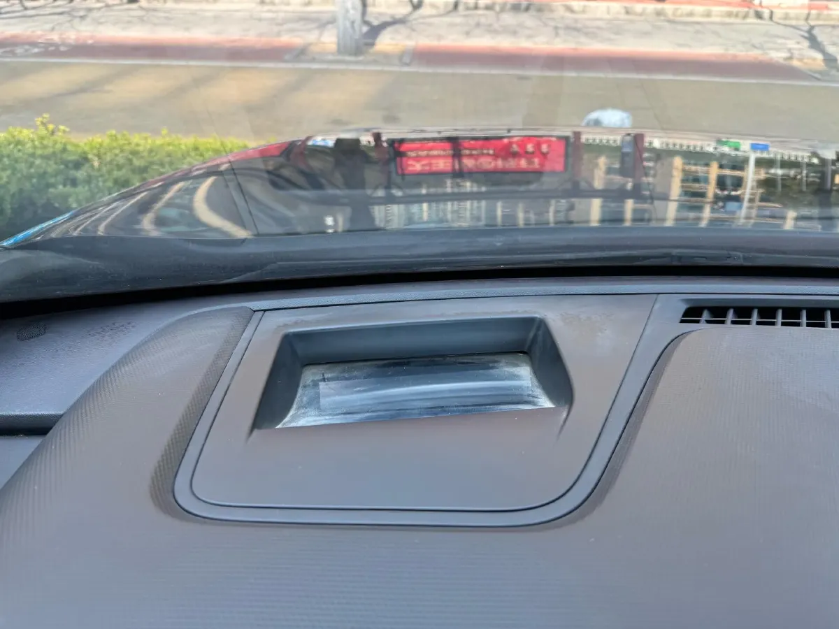 2020 Geely Okavango 1.8T 184HP L4 7DCT,autocango,china used car exporter,china ev exporter,chinese used car exporter,chinese used ev exporter