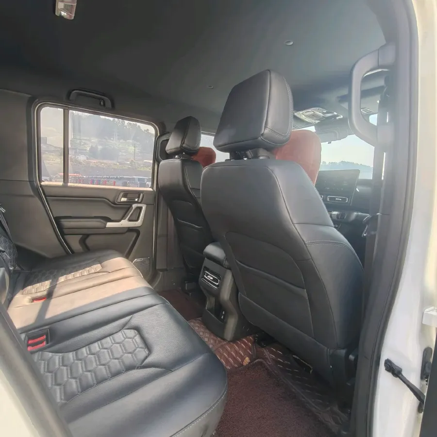 2024 212 212 T01 2.0T 252HP L4 8AT,autocango,china used car exporter,china ev exporter,chinese used car exporter,chinese used ev exporter