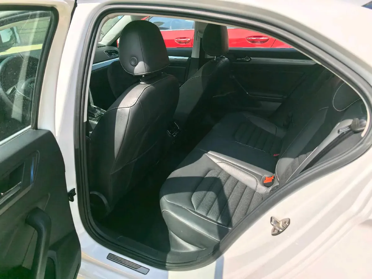 2019 Volkswagen Passat 1.4T 150HP L4 7DCT,autocango,china used car exporter,china ev exporter,chinese used car exporter,chinese used ev exporter