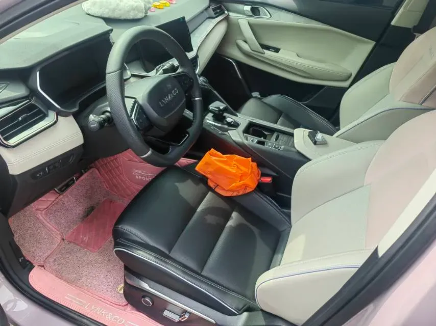 2020 LYNK&CO 06 1.5T 177HP L3 7DCT,autocango,china used car exporter,china ev exporter,chinese used car exporter,chinese used ev exporter