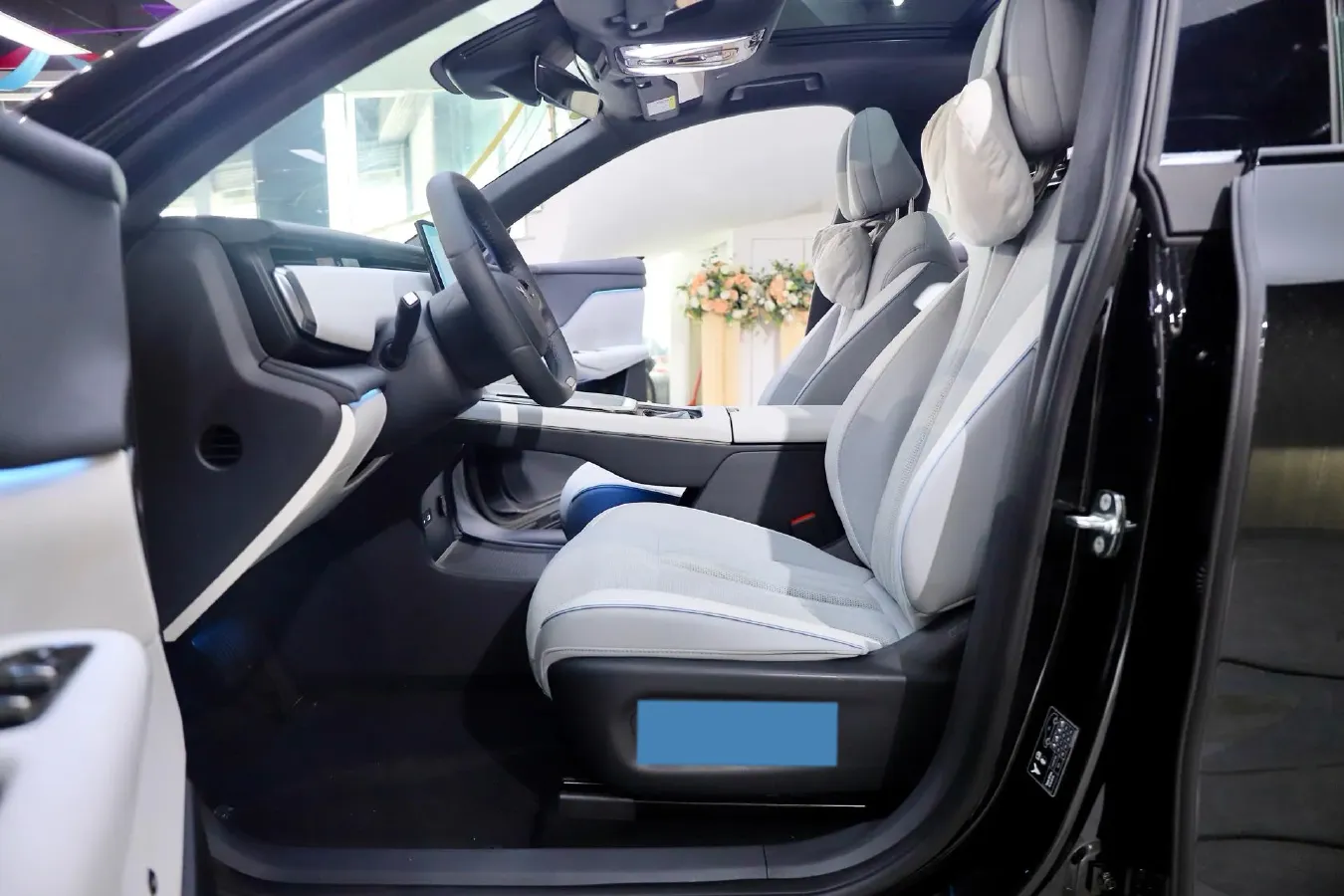 2024 Voyah ZhiYin BEV 79KWH,autocango,china used car exporter,china ev exporter,chinese used car exporter,chinese used ev exporter