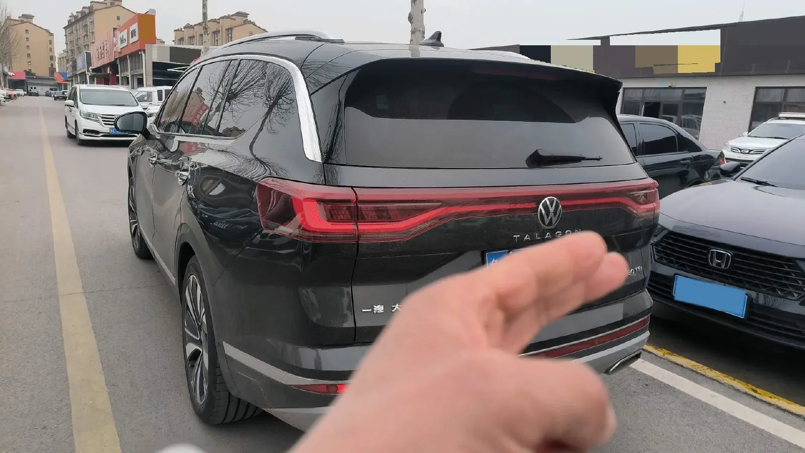 2021 Volkswagen Talagon 2.0T 220HP L4 7DCT,autocango,china used car exporter,china ev exporter,chinese used car exporter,chinese used ev exporter