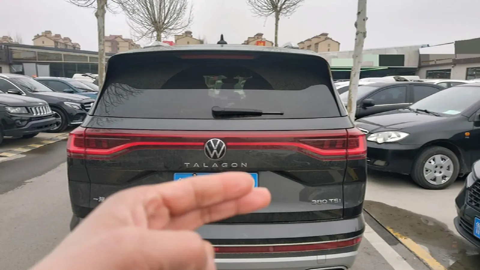 2021 Volkswagen Talagon 2.0T 220HP L4 7DCT,autocango,china used car exporter,china ev exporter,chinese used car exporter,chinese used ev exporter