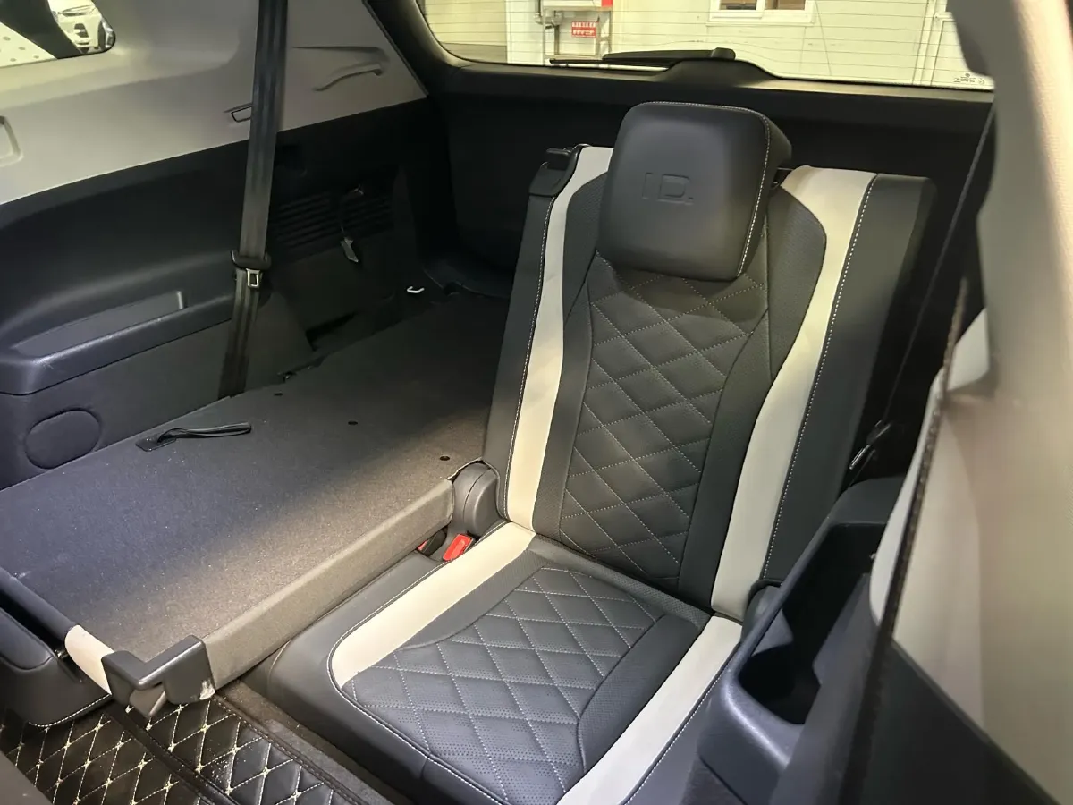 2022 Volkswagen ID.6 Crozz BEV 84.8KWH,autocango,china used car exporter,china ev exporter,chinese used car exporter,chinese used ev exporter