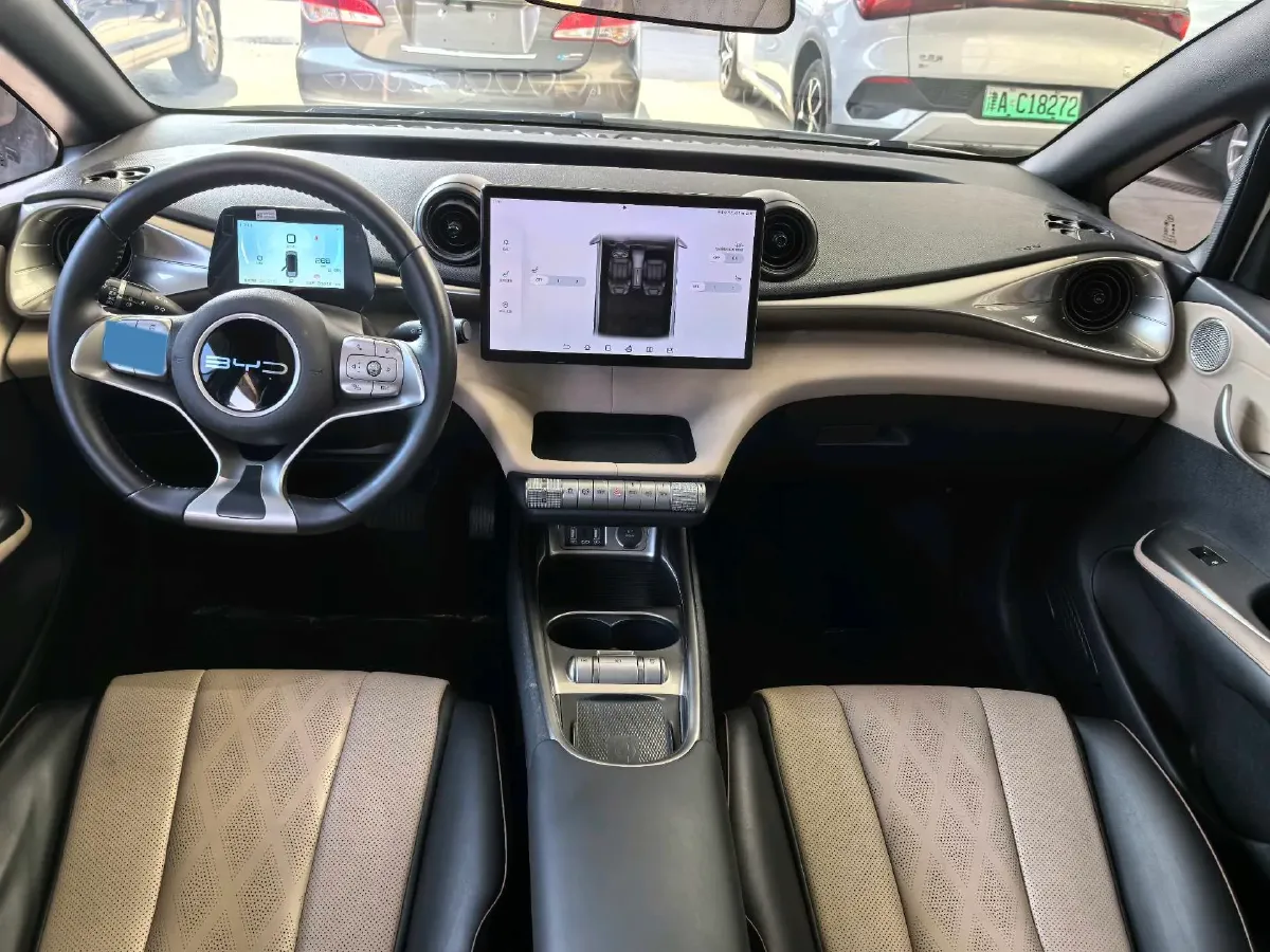 2023 BYD Dolphin BEV 44.928KWH,autocango,china used car exporter,china ev exporter,chinese used car exporter,chinese used ev exporter