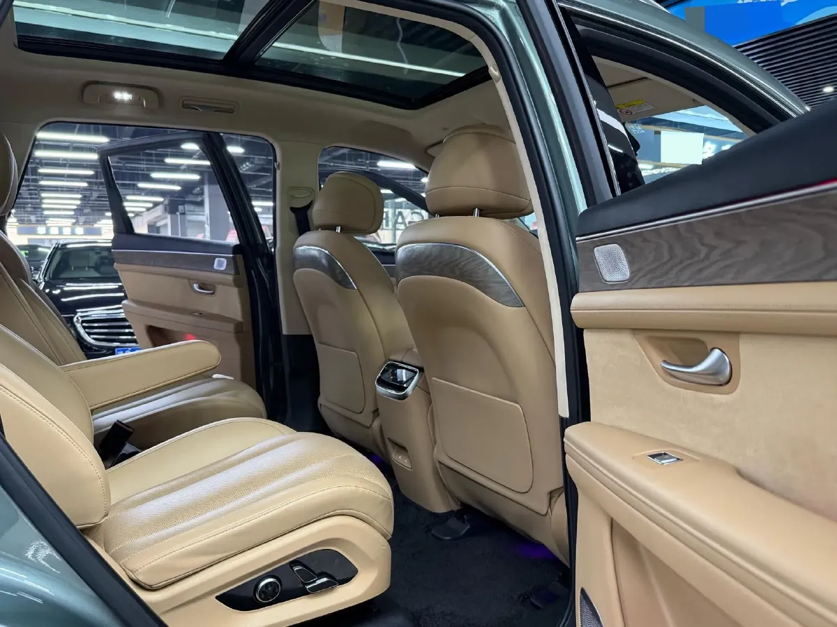 2022 Infiniti Q50L 2.0T 211HP L4 7AT,autocango,china used car exporter,china ev exporter,chinese used car exporter,chinese used ev exporter