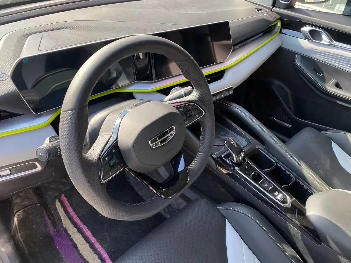 2022 Geely Coolray 1.5T 181HP L4 7DCT,autocango,china used car exporter,china ev exporter,chinese used car exporter,chinese used ev exporter