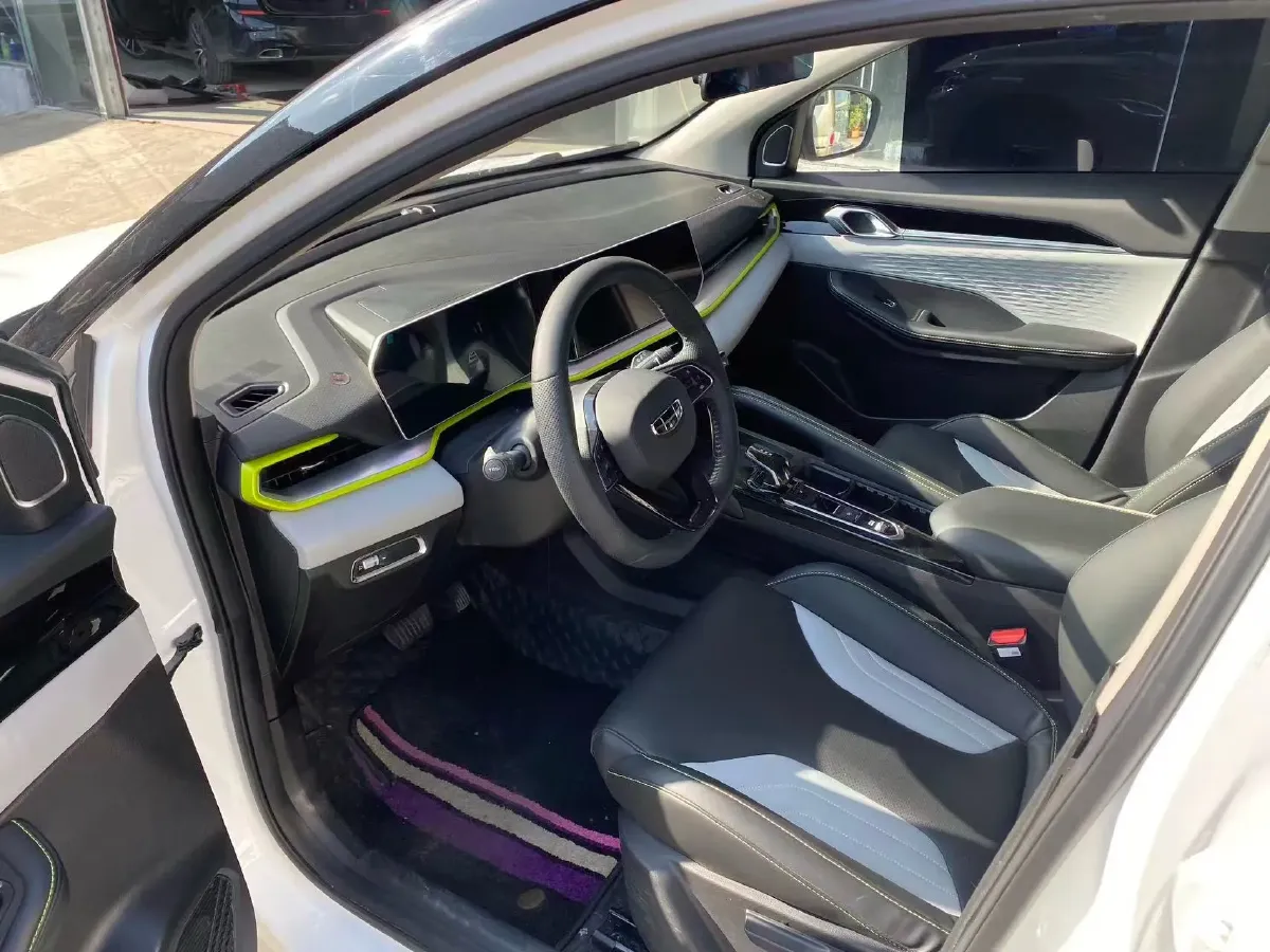 2022 Geely Coolray 1.5T 181HP L4 7DCT,autocango,china used car exporter,china ev exporter,chinese used car exporter,chinese used ev exporter