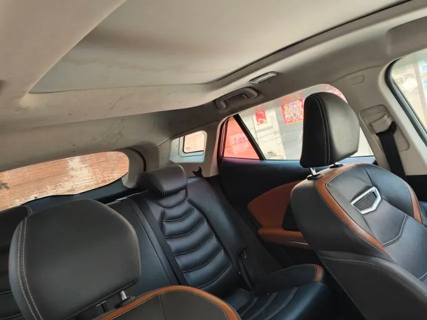 2017 Zotye T300 1.5L 112HP L4 5MT,autocango,china used car exporter,china ev exporter,chinese used car exporter,chinese used ev exporter