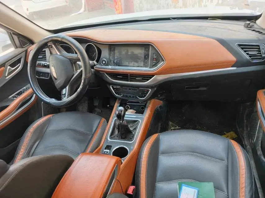 2017 Zotye T300 1.5L 112HP L4 5MT,autocango,china used car exporter,china ev exporter,chinese used car exporter,chinese used ev exporter