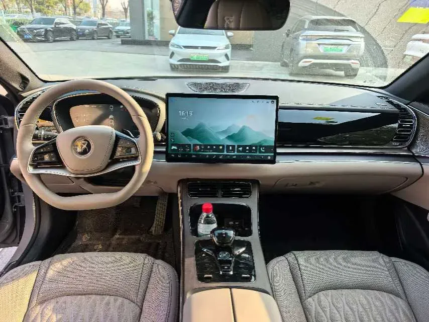 2025 BYD Han 1.5T 156HP L4 E-CVT PHEV,autocango,china used car exporter,china ev exporter,chinese used car exporter,chinese used ev exporter