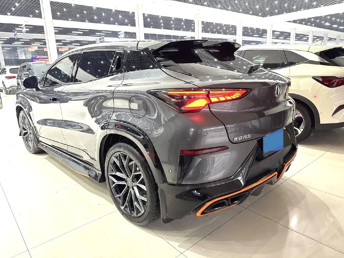 2022 ChangAn UNI-T 1.5T 188HP L4 7DCT,autocango,china used car exporter,china ev exporter,chinese used car exporter,chinese used ev exporter