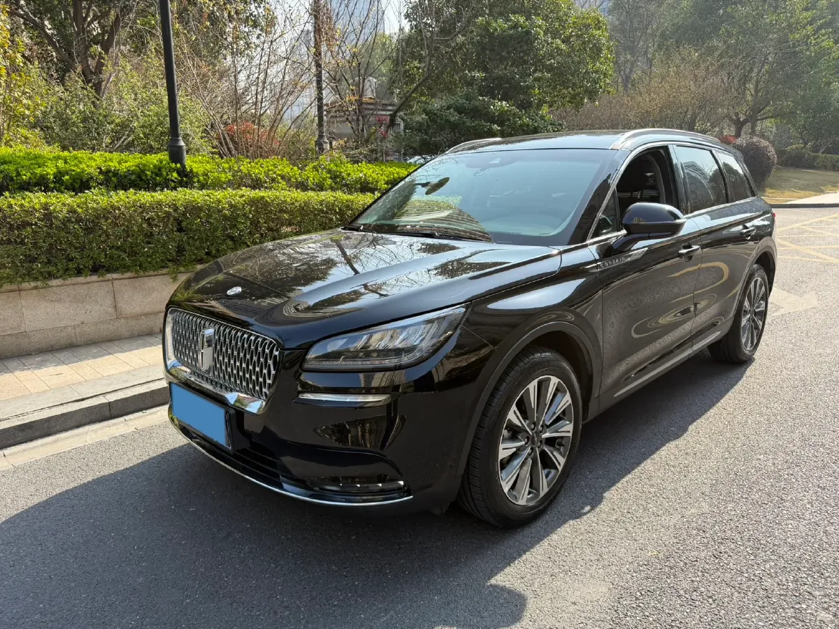 2022 Lincoln Corsair 2.0T 245HP L4 8AT,autocango,china used car exporter,china ev exporter,chinese used car exporter,chinese used ev exporter