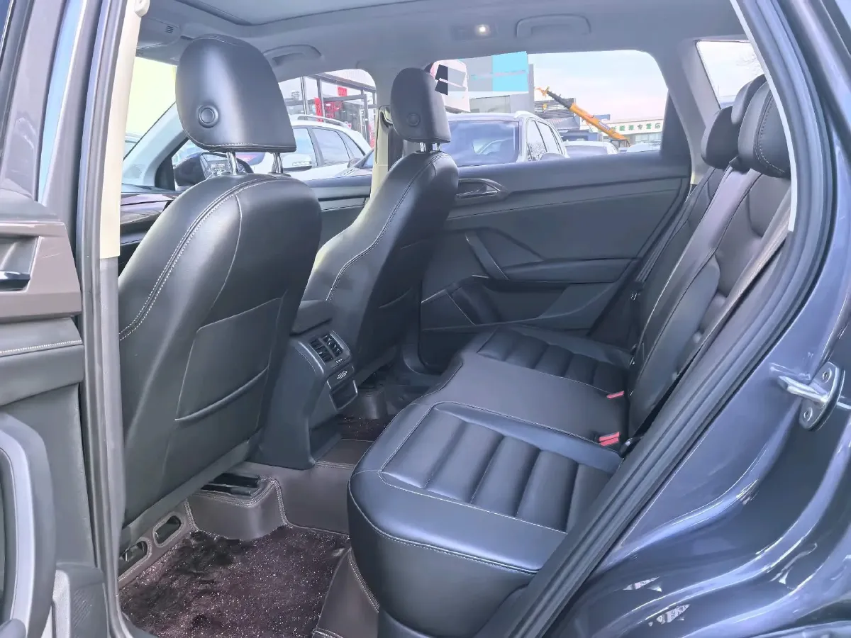 2021 Volkswagen Tharu 1.4T 150HP L4 7DCT,autocango,china used car exporter,china ev exporter,chinese used car exporter,chinese used ev exporter