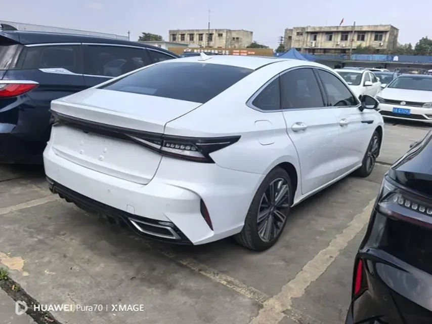 2022 Chery Arrizo 8 1.6T 197HP L4 7DCT,autocango,china used car exporter,china ev exporter,chinese used car exporter,chinese used ev exporter