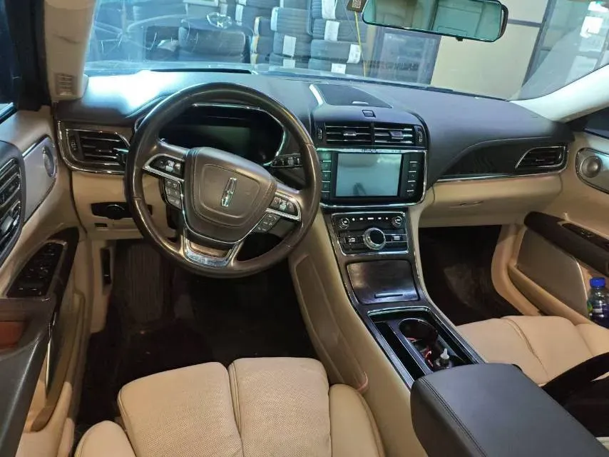 2019 Lincoln Continental 3.0T 378HP V6 6AT,autocango,china used car exporter,china ev exporter,chinese used car exporter,chinese used ev exporter