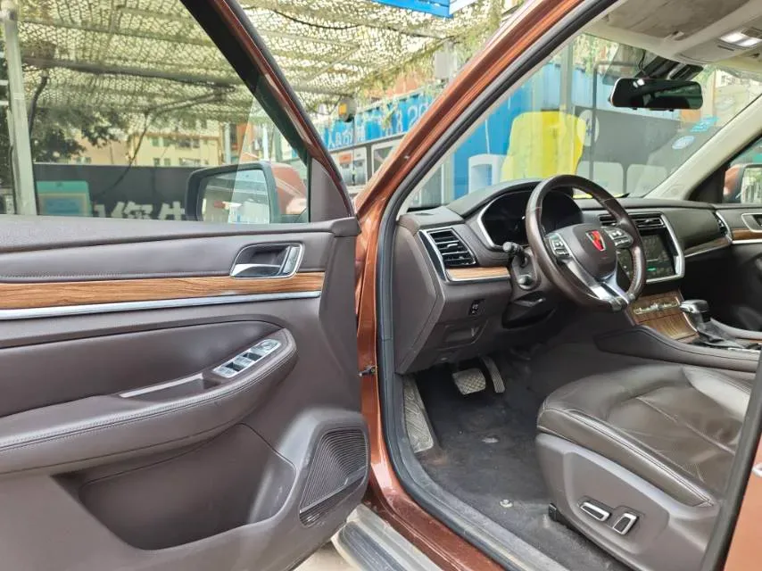 2018 Roewe RX5 2.0T 220HP L4 6DCT,autocango,china used car exporter,china ev exporter,chinese used car exporter,chinese used ev exporter