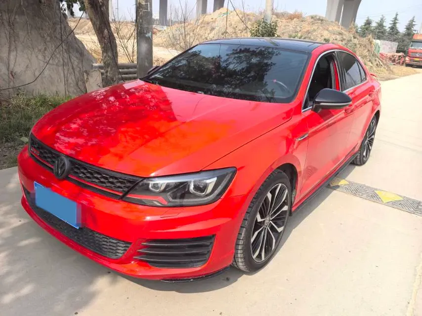 2017 Volkswagen Lamando 2.0T 220HP L4 7DCT,autocango,china used car exporter,china ev exporter,chinese used car exporter,chinese used ev exporter