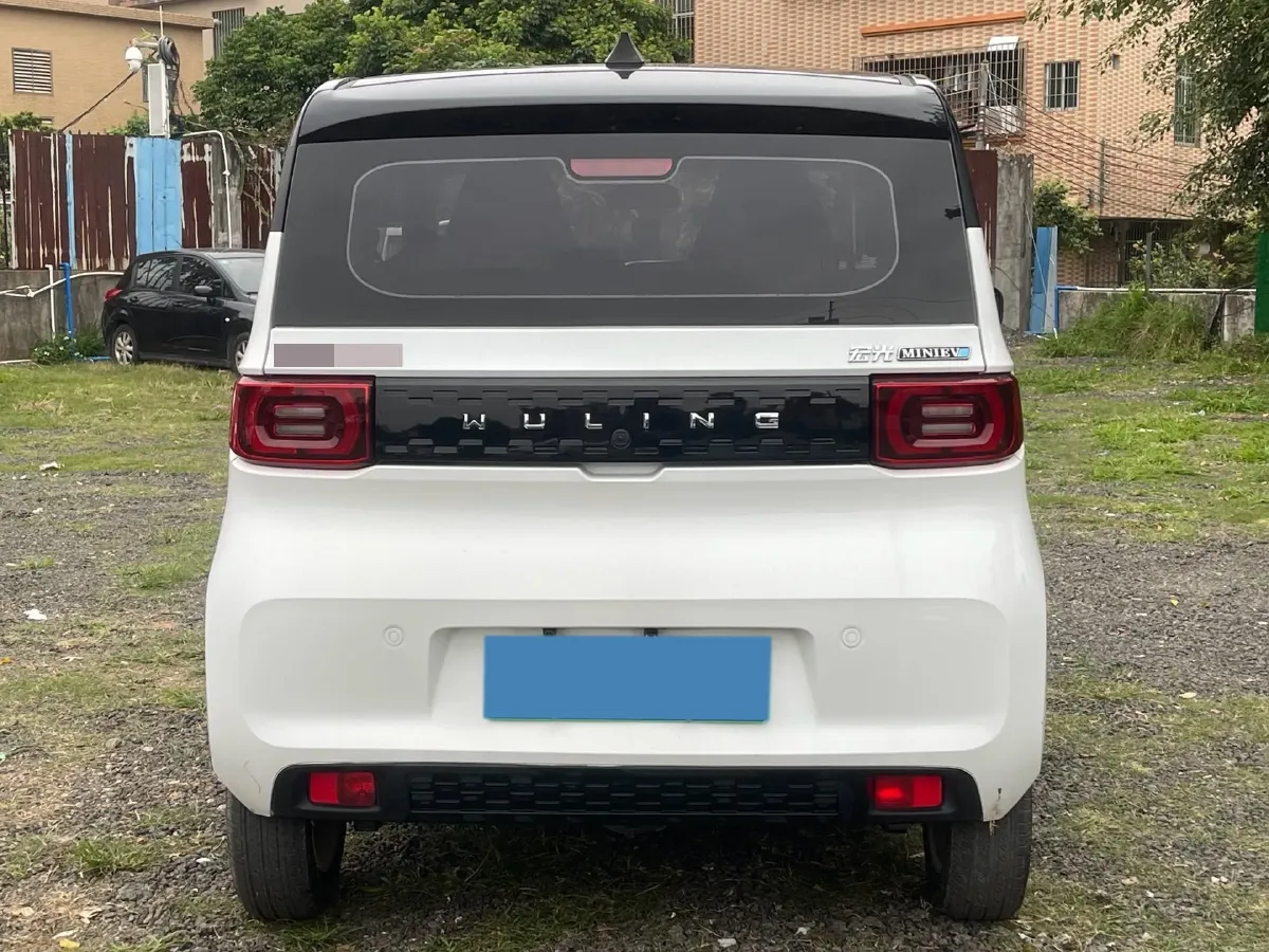 2021 WuLing HongGuang MINI EV BEV 13.9KWH,autocango,china used car exporter,china ev exporter,chinese used car exporter,chinese used ev exporter