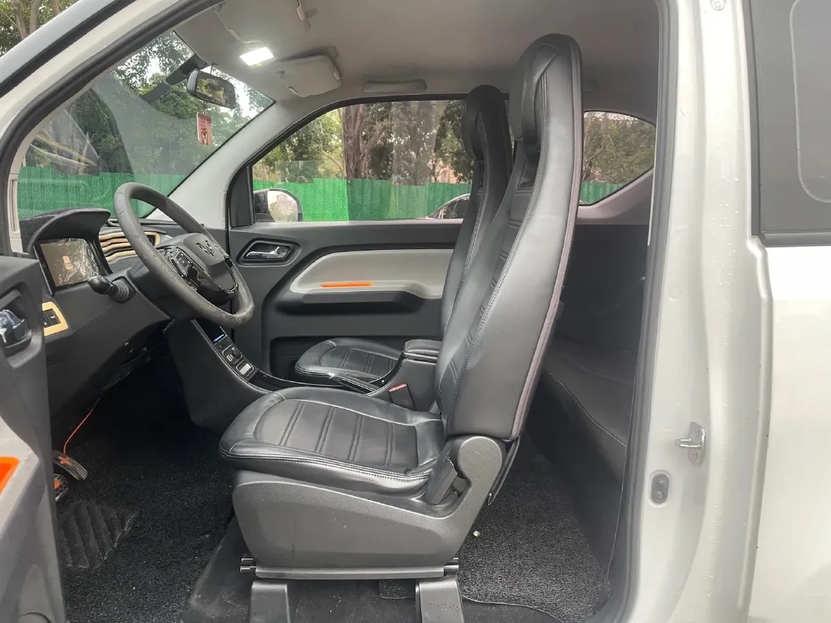 2021 WuLing HongGuang MINI EV BEV 13.9KWH,autocango,china used car exporter,china ev exporter,chinese used car exporter,chinese used ev exporter