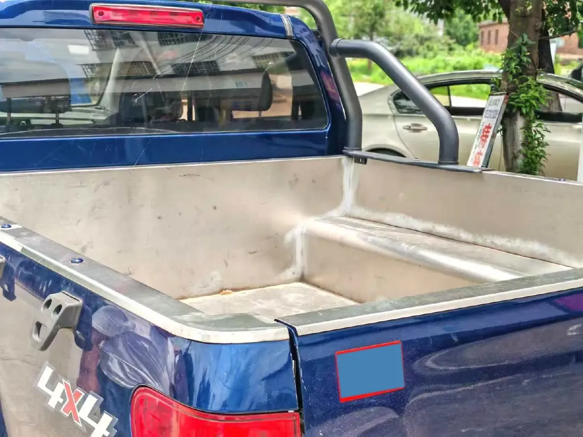 2023 Isuzu RE-MAX Jim 2.5T 143HP L4 6MT,autocango,china used car exporter,china ev exporter,chinese used car exporter,chinese used ev exporter