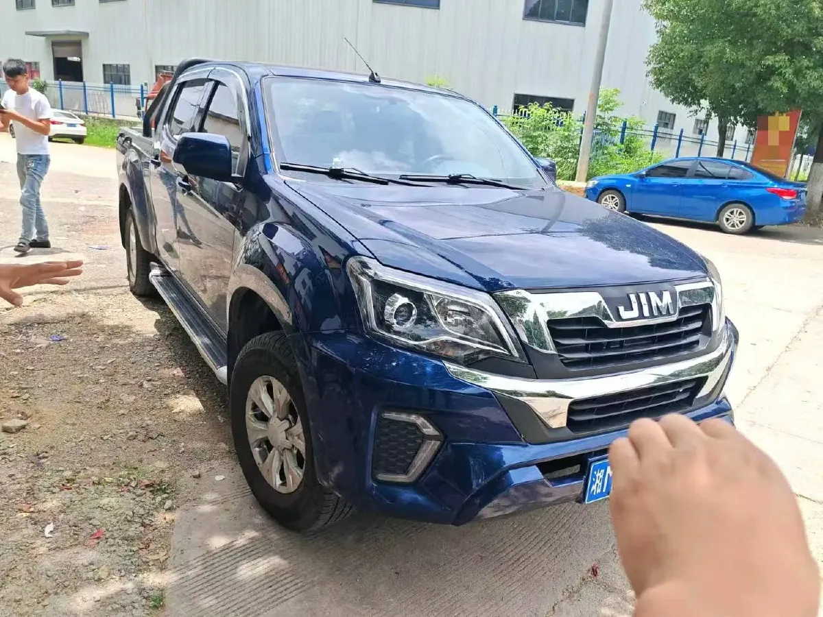 2023 Isuzu RE-MAX Jim 2.5T 143HP L4 6MT,autocango,china used car exporter,china ev exporter,chinese used car exporter,chinese used ev exporter