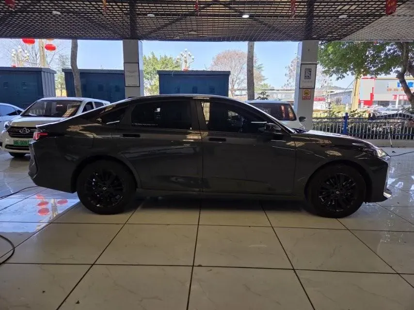 2024 ChangAn QiYuan A05 1.5L 110HP L4 E-CVT PHEV 18.99KWH,autocango,china used car exporter,china ev exporter,chinese used car exporter,chinese used ev exporter