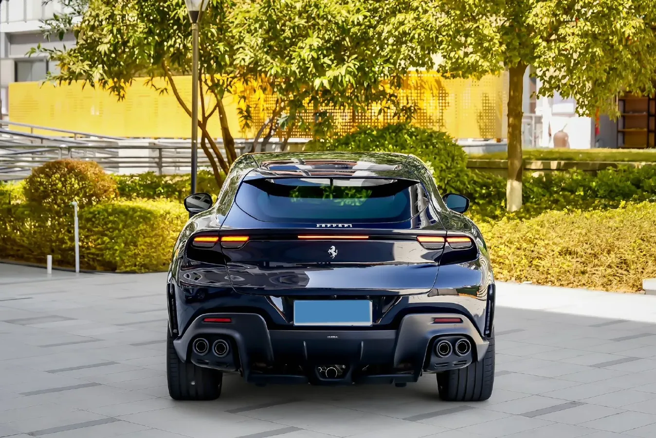 2023 Ferrari Purosangue 6.5L 725HP V12 8DCT,autocango,china used car exporter,china ev exporter,chinese used car exporter,chinese used ev exporter