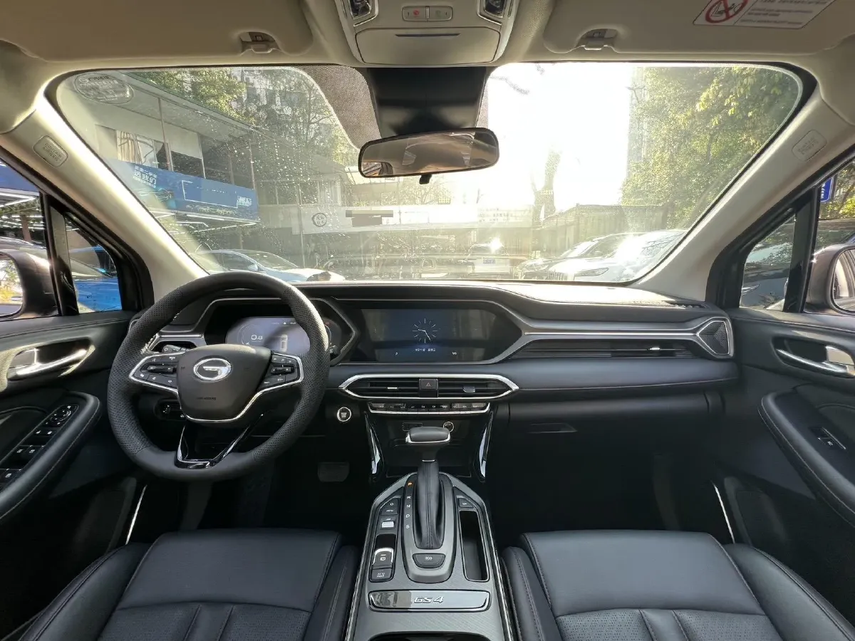 2021 GAC Trumpchi GS4 1.5T 169HP L4 6AT,autocango,china used car exporter,china ev exporter,chinese used car exporter,chinese used ev exporter