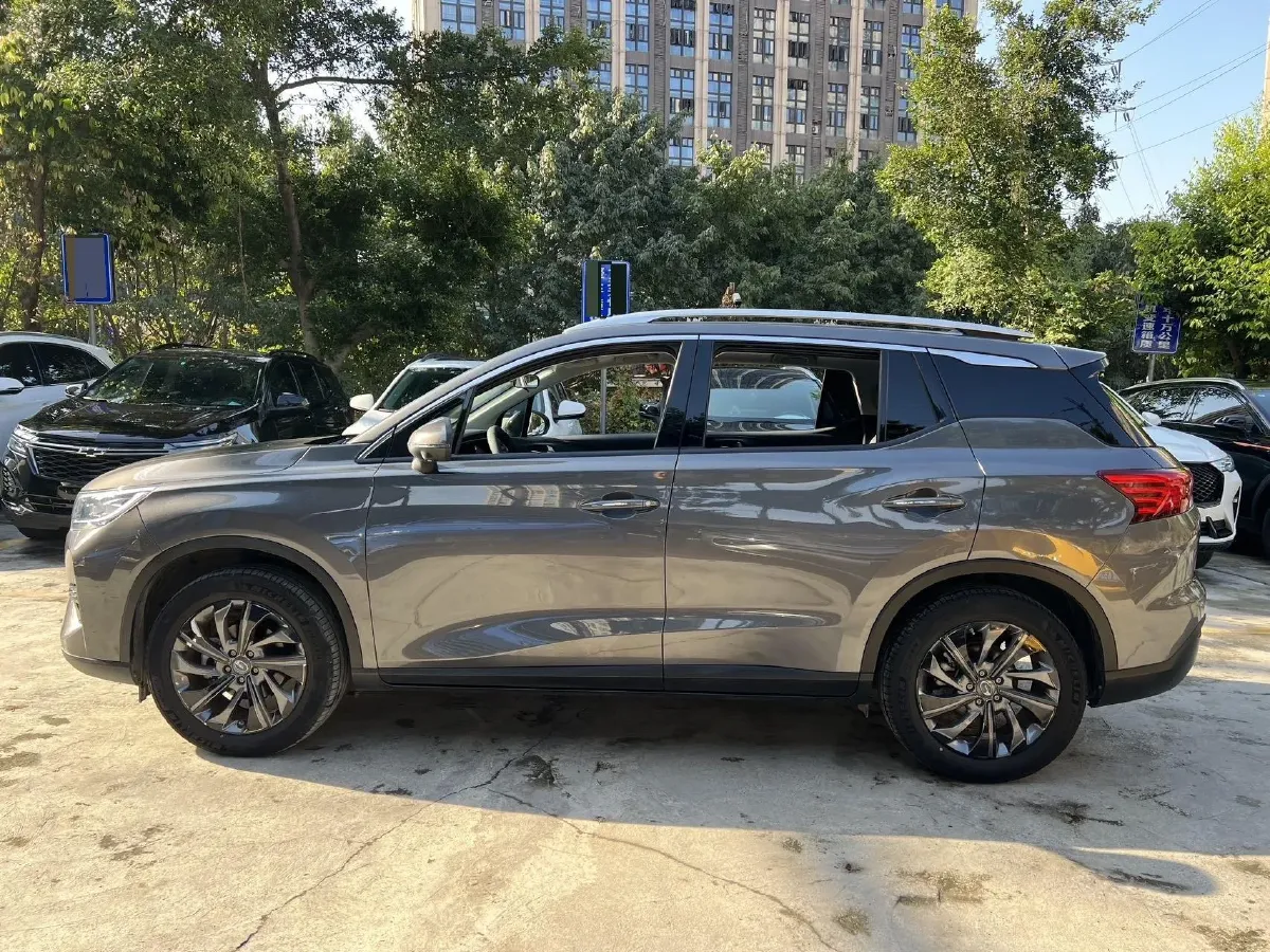 2021 GAC Trumpchi GS4 1.5T 169HP L4 6AT,autocango,china used car exporter,china ev exporter,chinese used car exporter,chinese used ev exporter