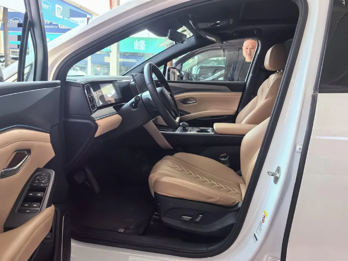 2024 BYD SongL DM-i 1.5L 101HP L4 E-CVT PHEV 18.3KWH,autocango,china used car exporter,china ev exporter,chinese used car exporter,chinese used ev exporter