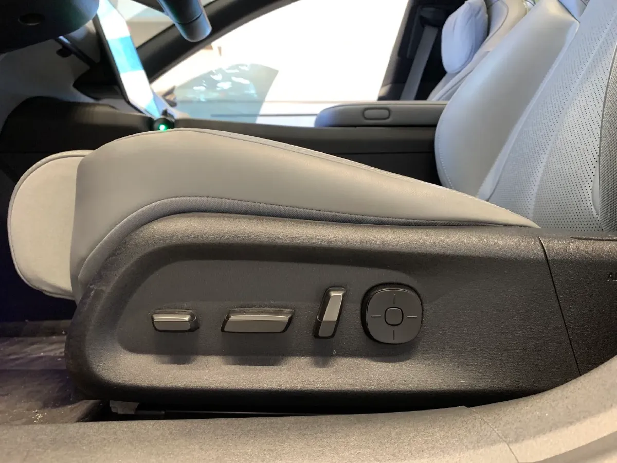 2023 NIO ET5T BEV 75KWH,autocango,china used car exporter,china ev exporter,chinese used car exporter,chinese used ev exporter