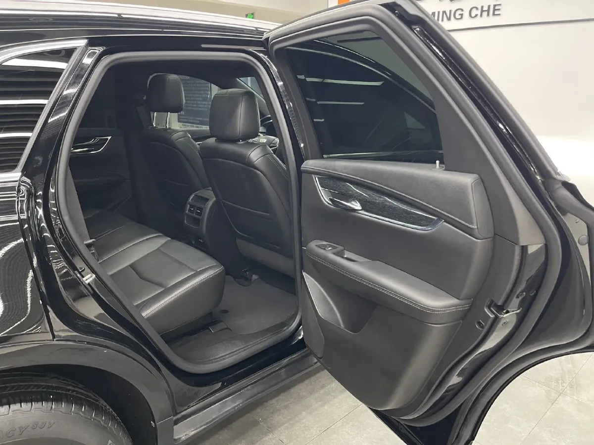 2020 Cadillac XT5 2.0T 237HP L4 9AT,autocango,china used car exporter,china ev exporter,chinese used car exporter,chinese used ev exporter