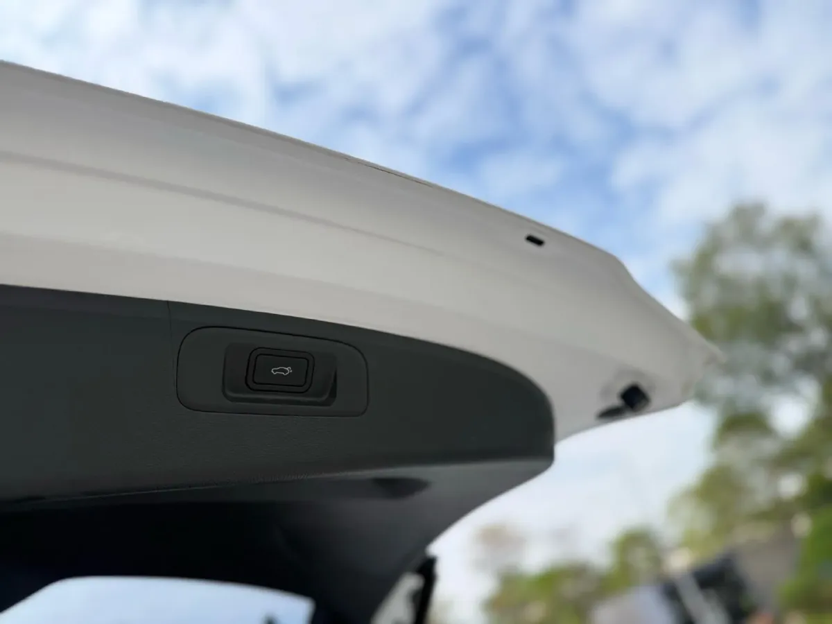 2022 Geely Coolray 1.5T 181HP L4 7DCT,autocango,china used car exporter,china ev exporter,chinese used car exporter,chinese used ev exporter