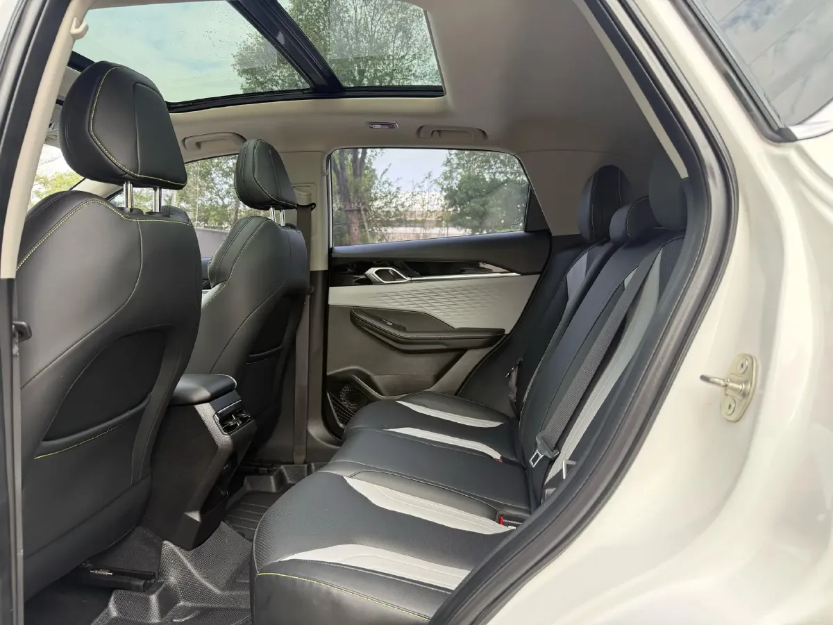 2022 Geely Coolray 1.5T 181HP L4 7DCT,autocango,china used car exporter,china ev exporter,chinese used car exporter,chinese used ev exporter