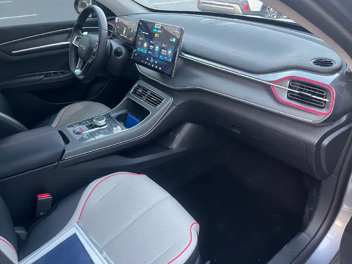 2022 Roewe RX5 MAX 1.5T 181HP L4 6AT,autocango,china used car exporter,china ev exporter,chinese used car exporter,chinese used ev exporter