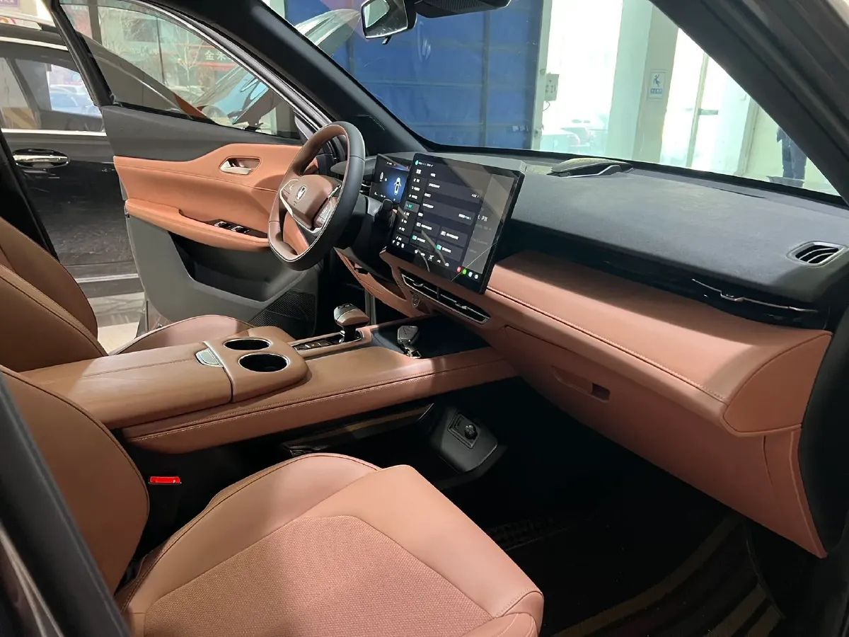 2025 ChangAn UNI-Z 1.5T 188HP L4 7DCT,autocango,china used car exporter,china ev exporter,chinese used car exporter,chinese used ev exporter