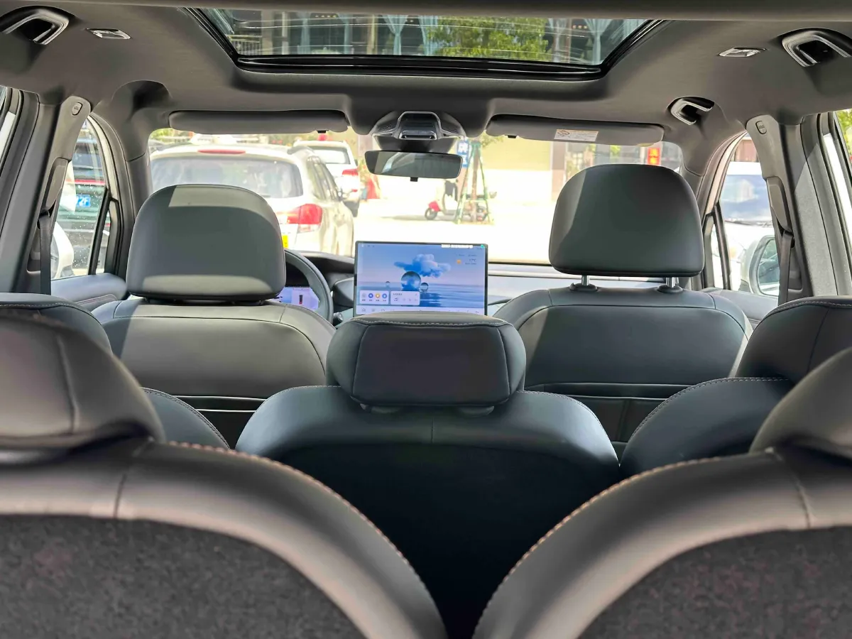 2024 Geely Okavango L 2.0T 218HP L4 7DCT,autocango,china used car exporter,china ev exporter,chinese used car exporter,chinese used ev exporter