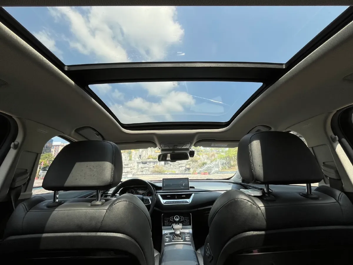 2020 HongQi H5 1.8T 197HP L4 6AT,autocango,china used car exporter,china ev exporter,chinese used car exporter,chinese used ev exporter