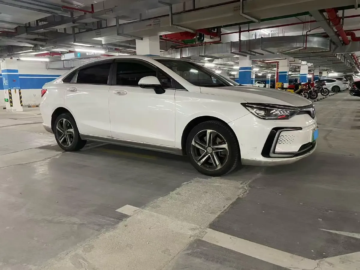 2018 BeiJing Auto EU5 BEV 53.66KWH,autocango,china used car exporter,china ev exporter,chinese used car exporter,chinese used ev exporter