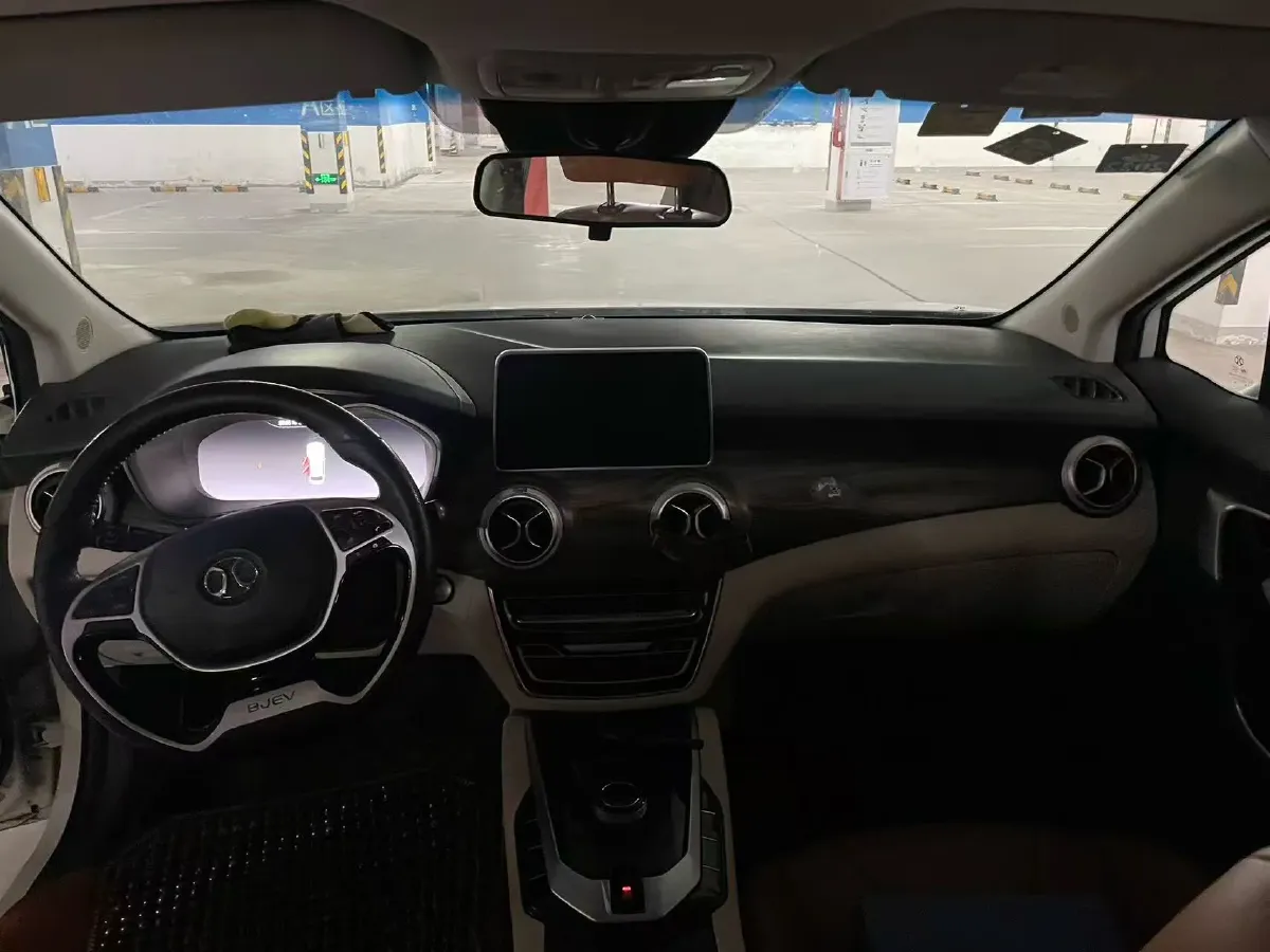 2018 BeiJing Auto EU5 BEV 53.66KWH,autocango,china used car exporter,china ev exporter,chinese used car exporter,chinese used ev exporter