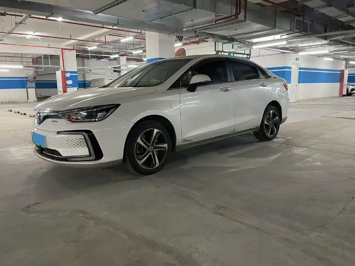 2018 BeiJing Auto EU5 BEV 53.66KWH,autocango,china used car exporter,china ev exporter,chinese used car exporter,chinese used ev exporter