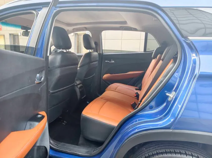 2017 HaiMa S5 Young Edition 1.6L 122HP L4 5MT,autocango,china used car exporter,china ev exporter,chinese used car exporter,chinese used ev exporter